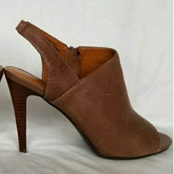 Tesori Shoes - Tesori brown leather bootie/heel